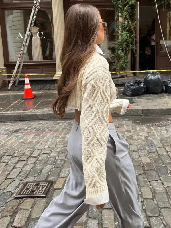 Women’s Cropped Knit Pullover Sweater – V-Neck