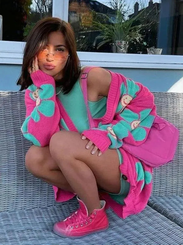 Women’s Heart Jacquard V-Neck Cardigan Sweater – Relaxed Fit