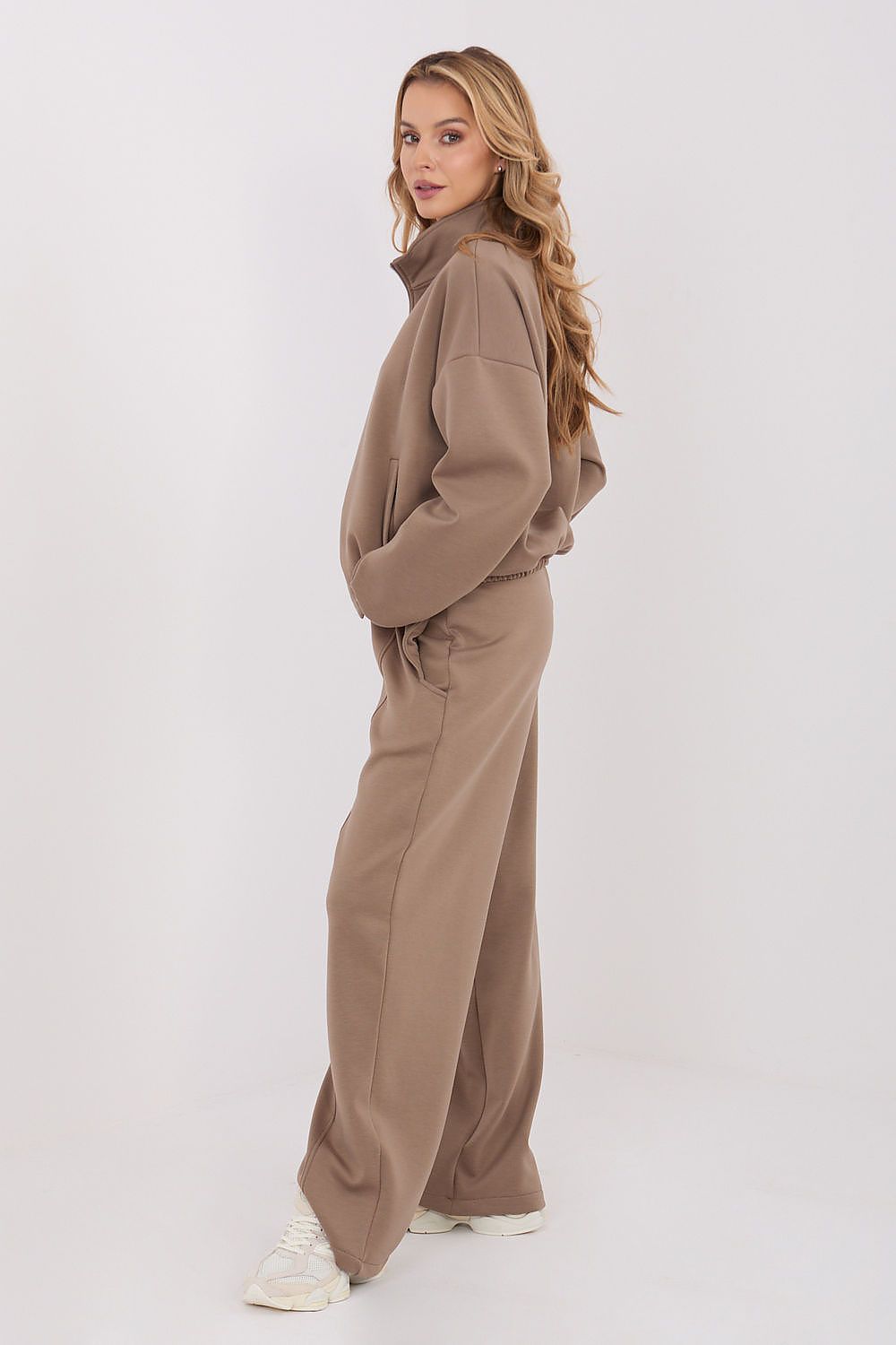Women's Wide Leg Sweatpants — Brown