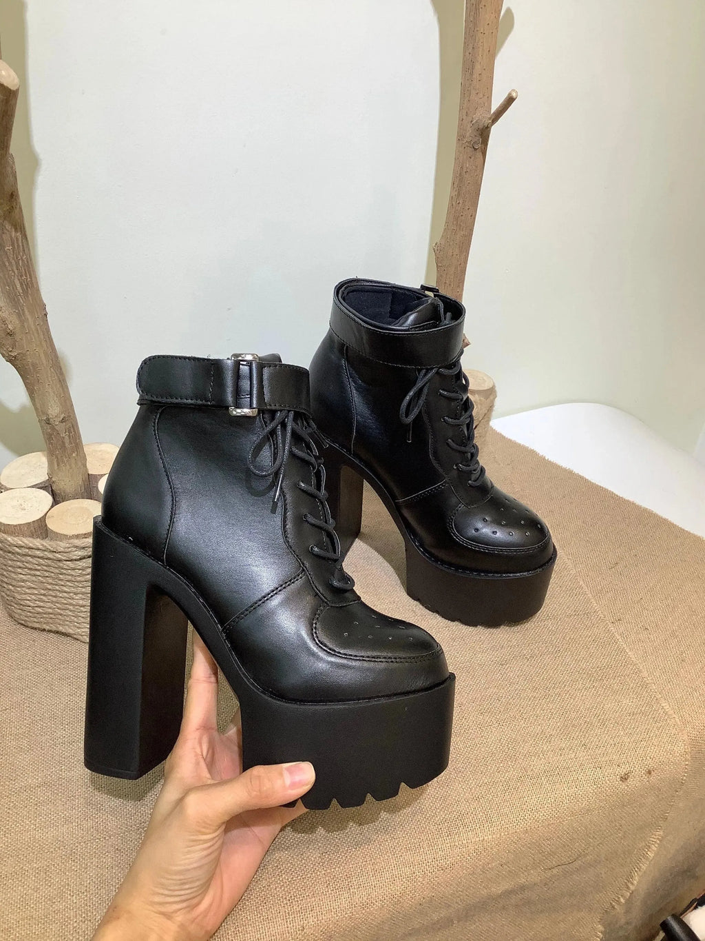 Black Block Heel Platform Boots - Boots - LeStyleParfait