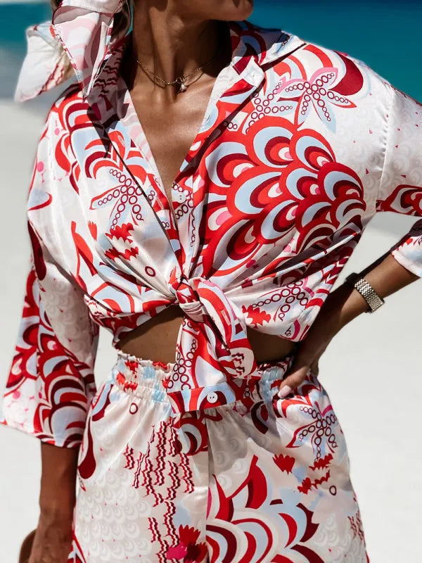 Chic Women Tropical Collar Two-Piece Shorts Set - Tropical Shorts Set - LeStyleParfait