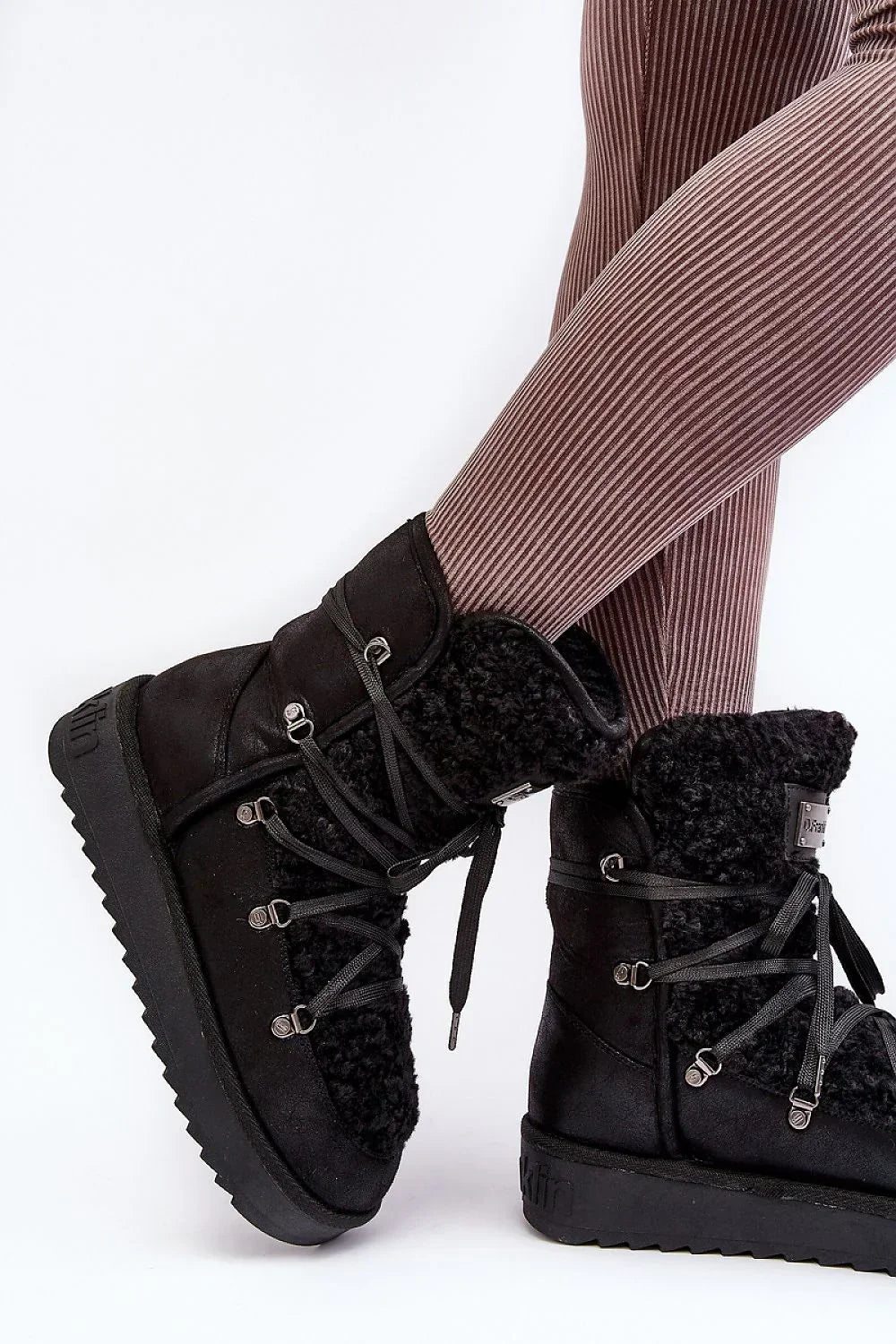  Snow boots model 190504 Step in style 