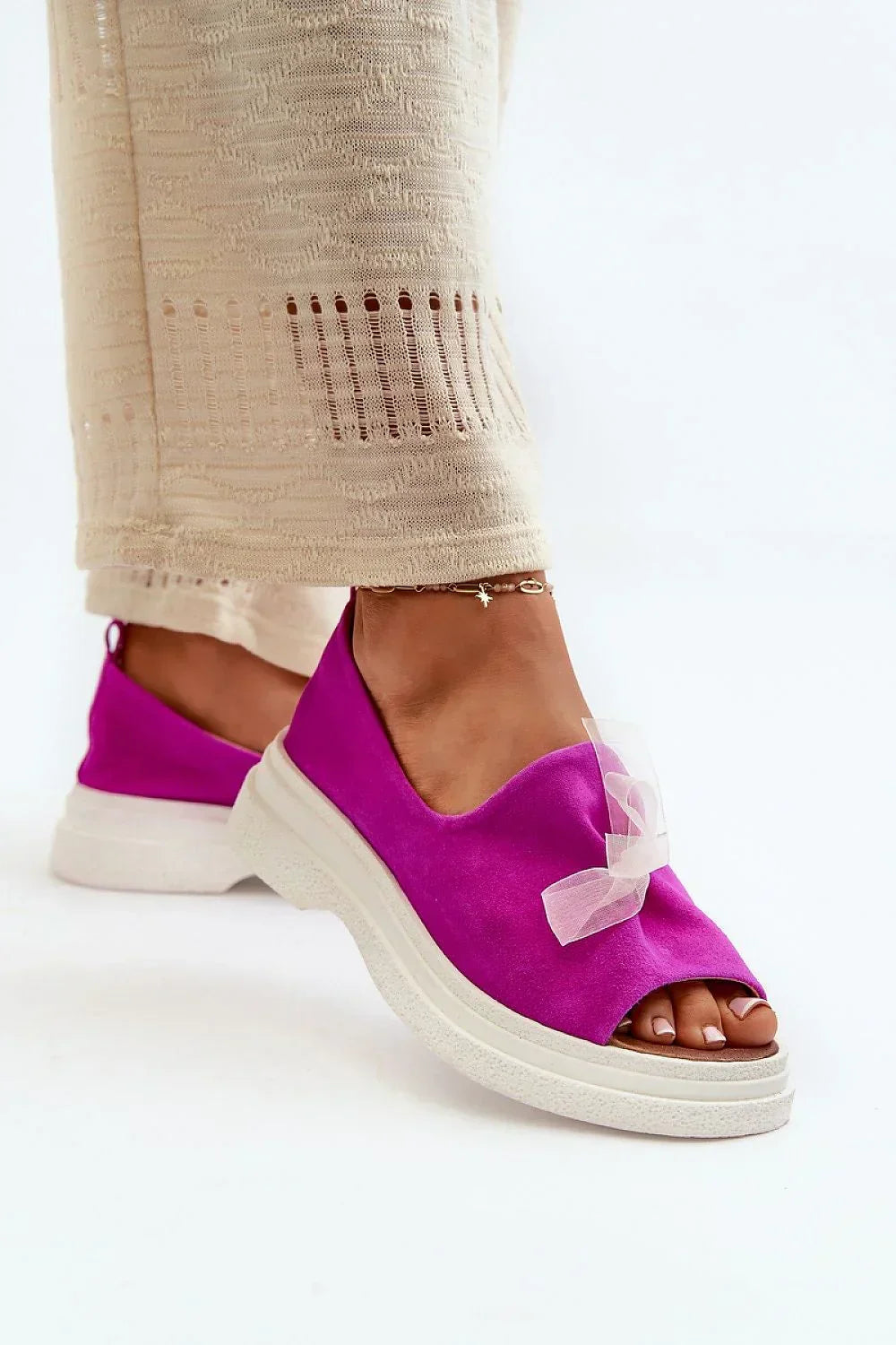  Sandals model 198401 Step in style 