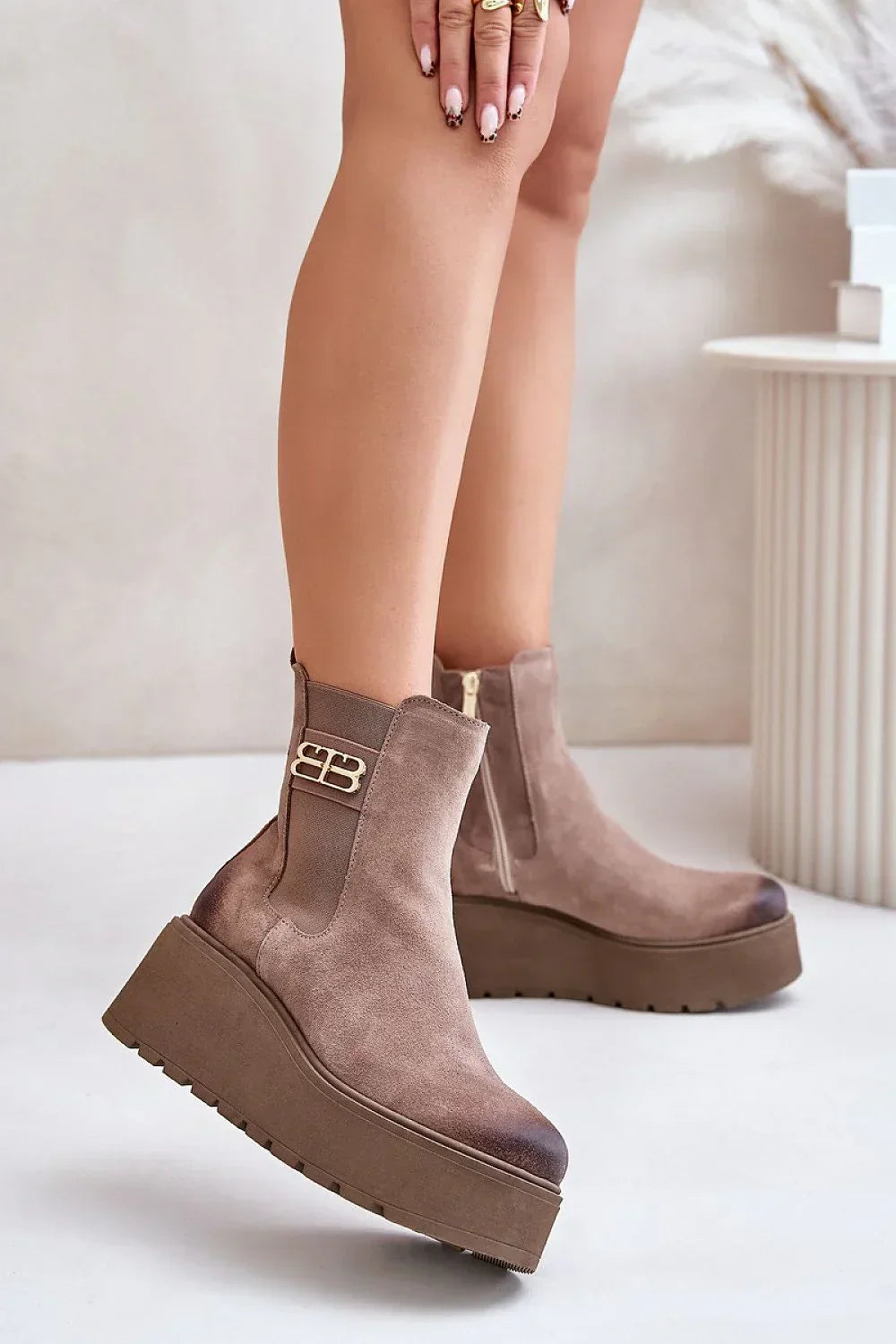  Buskin boots model 201181 Step in style 