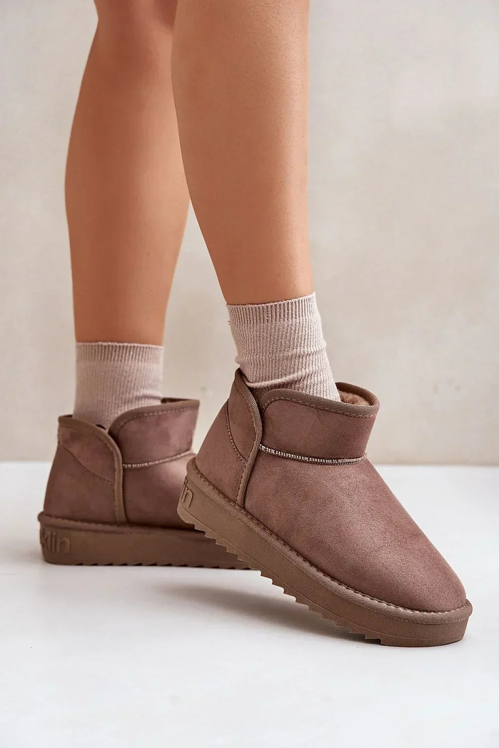  Snow boots model 202622 Step in style 