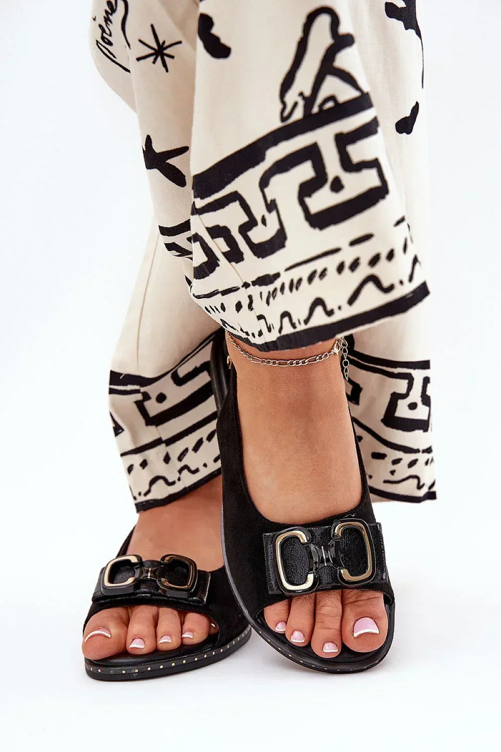  Sandals model 210061 Step in style 
