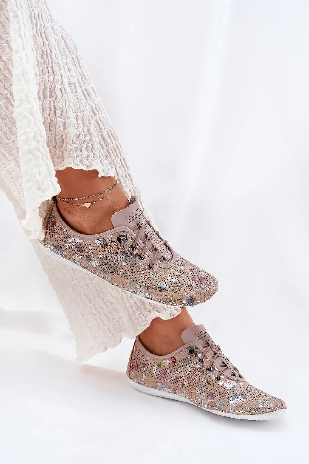  Half shoes model 212549 Step in style 