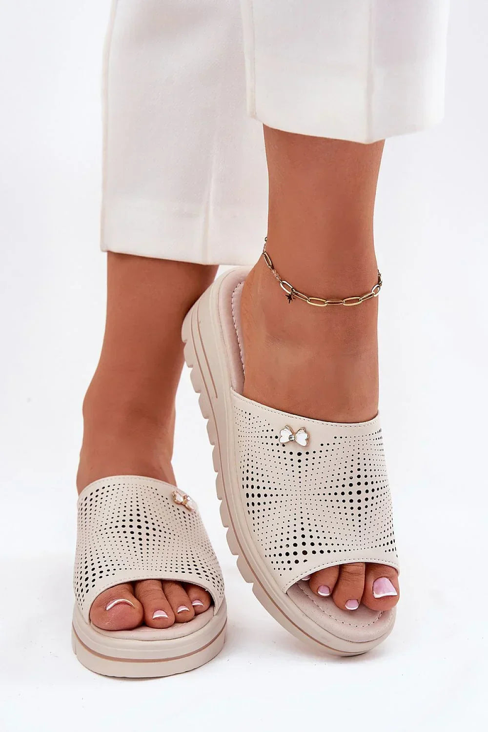  Flip-flops model 213040 Step in style 