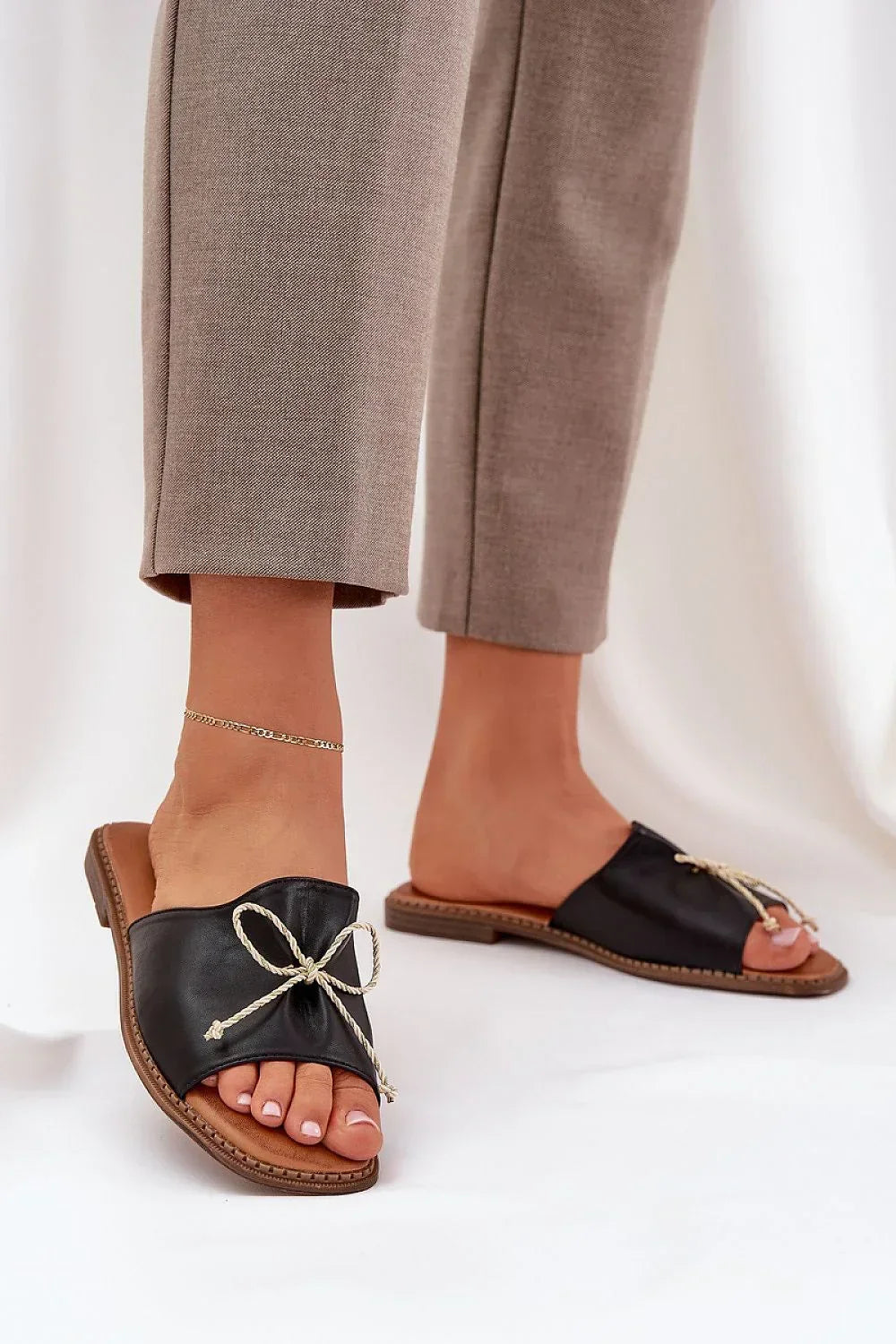  Flip-flops model 214363 Step in style 