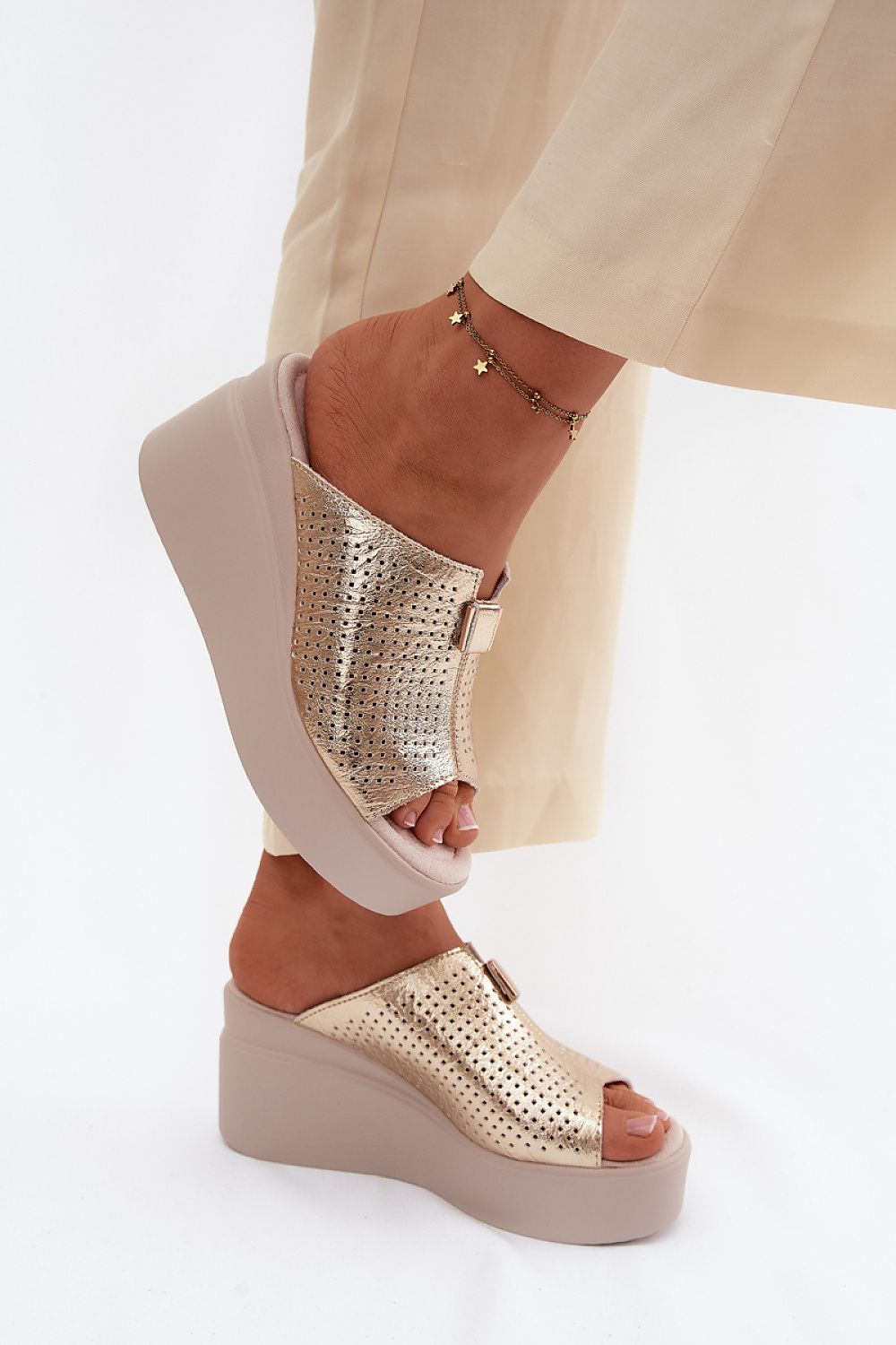  Buskin model 227431 Step in style 