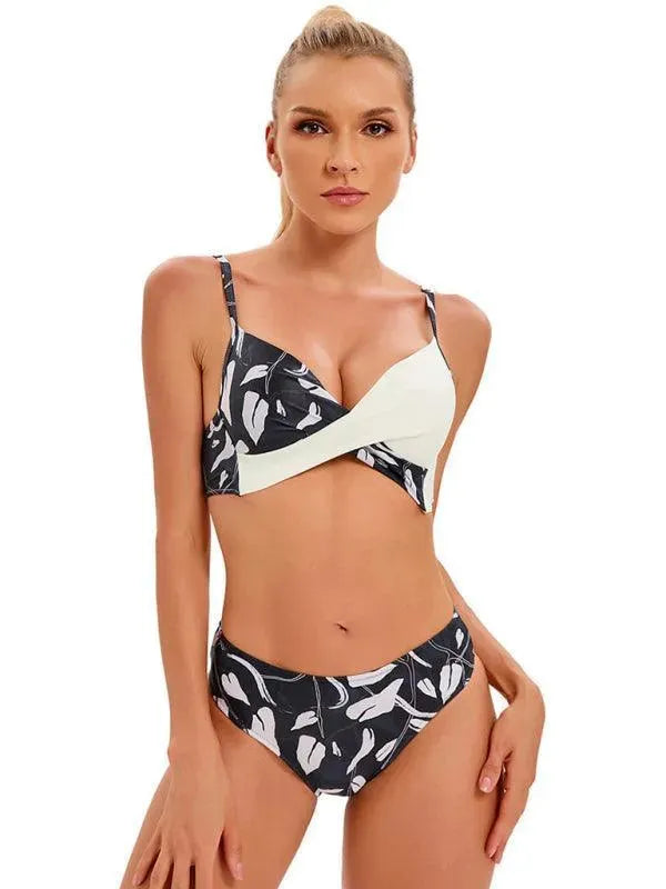 Floral Twisted Bandeau Hipster Bikini Set - Bikini - LeStyleParfait