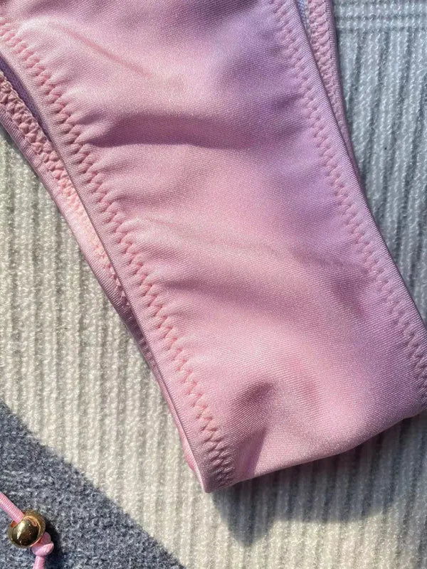 Ensemble bikini string rouge pour femme