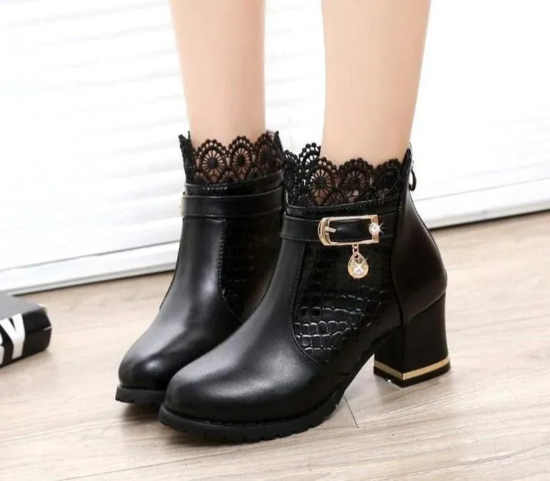 Lace Ankle Woman Boots - Boots - LeStyleParfait