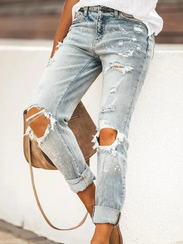 Ladies Ripped Straight-Leg Jeans - Women Jeans - LeStyleParfait