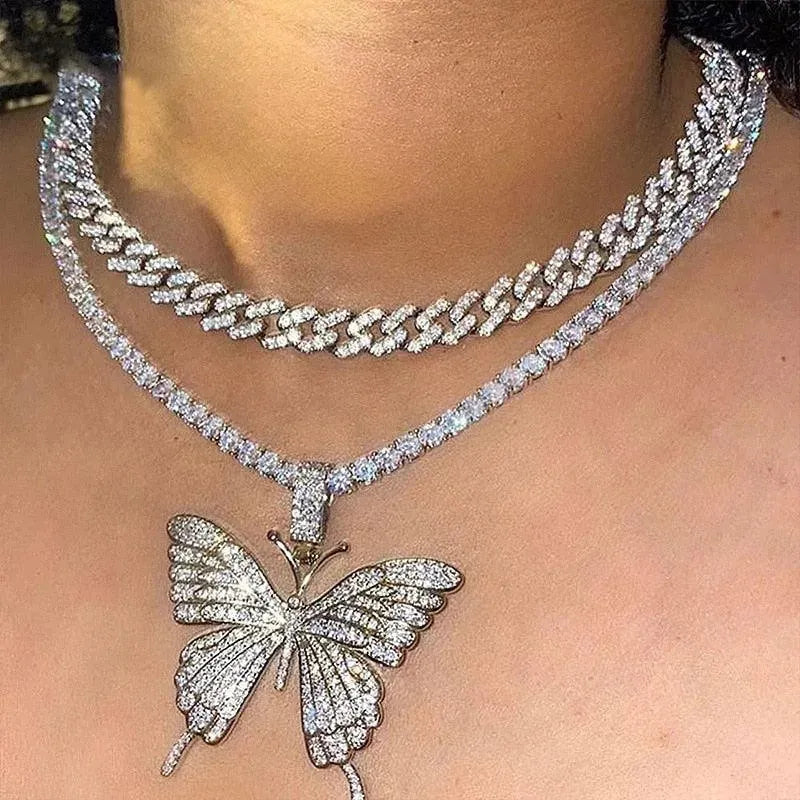 Rhinestone Butterfly Pendant Necklace - Pendant Necklace - LeStyleParfait
