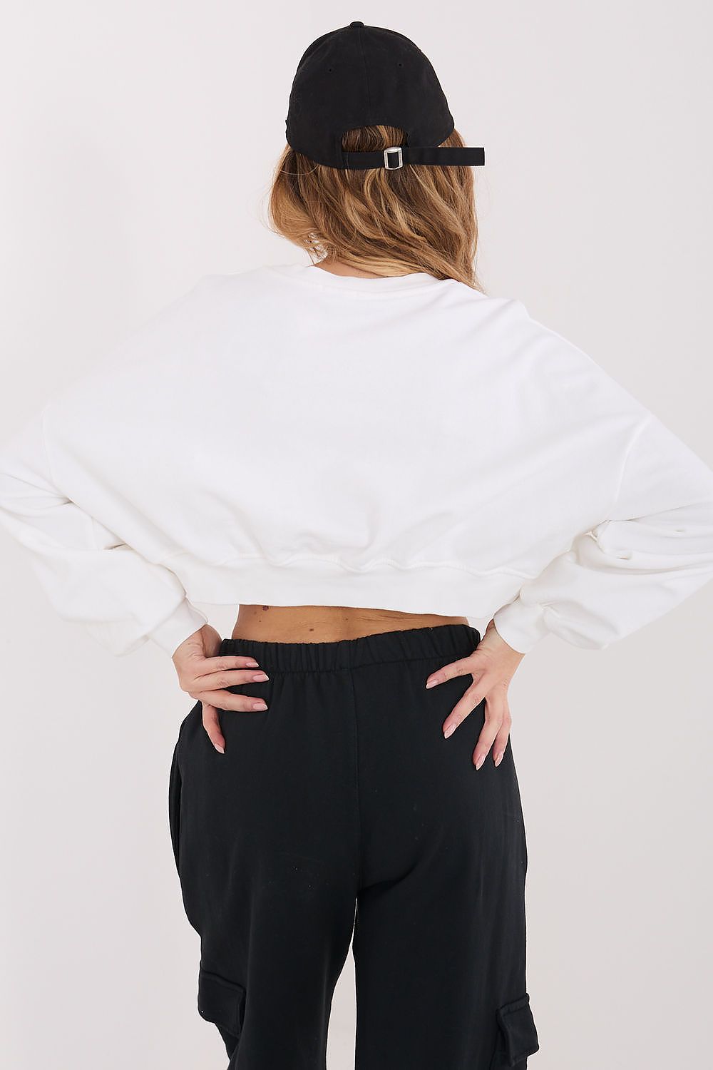 Women Loose Letters Crop Sweatshirt Modern Style-Women Sweatshirt-LeStyleParfait