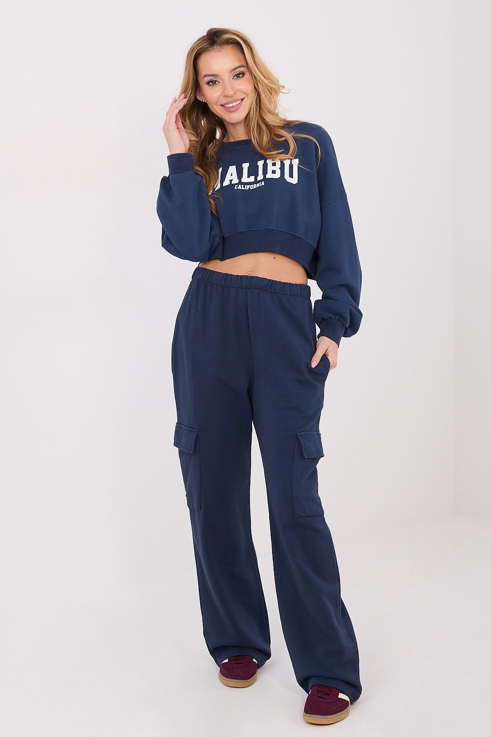 Women Loose Letters Crop Sweatshirt Modern Style-Women Sweatshirt-LeStyleParfait