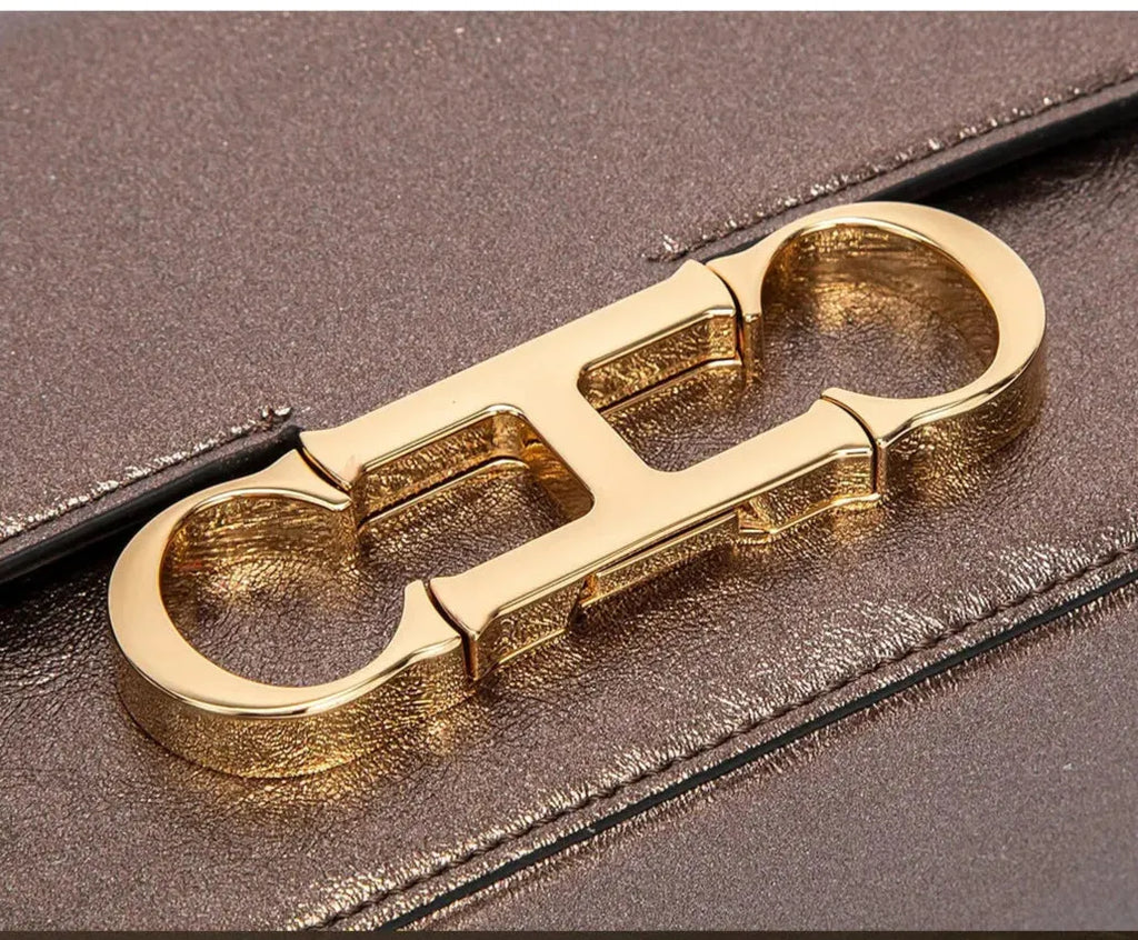 Women Saddle Flip Crossbody Bag - Crossbody Bag - LeStyleParfait