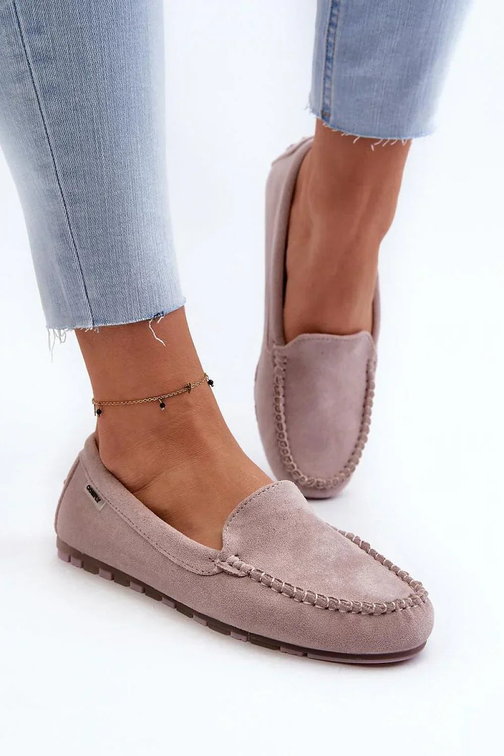 Women’s faux leather driving moccasin loafers, cushioned slip on women’s driving shoes for spring and autumn