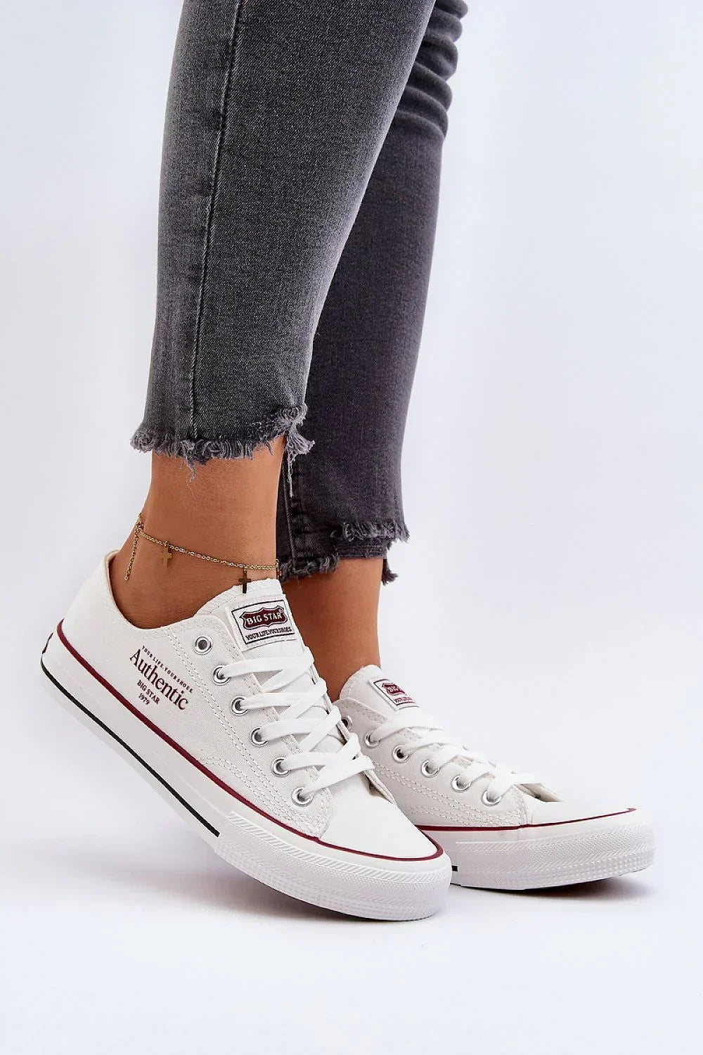 Women's Sneakers - Low-Top Sneakers - Lace-Up Spring-Summer Shoes